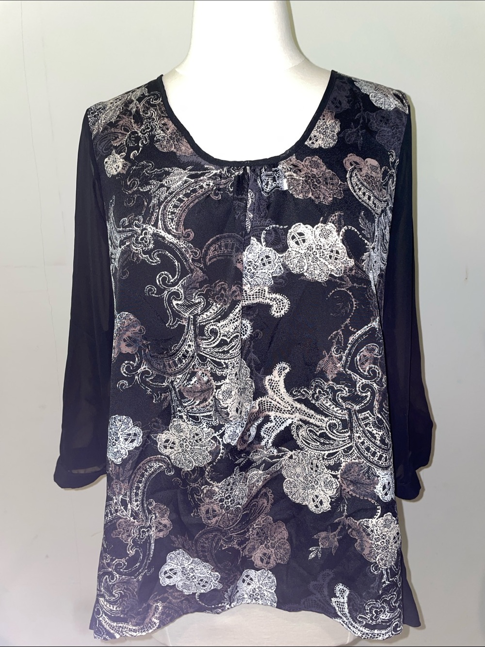 Maurices Studio Y Black Paisley Scoop-Neck Long Sheer Sleeve Blouse Size Large